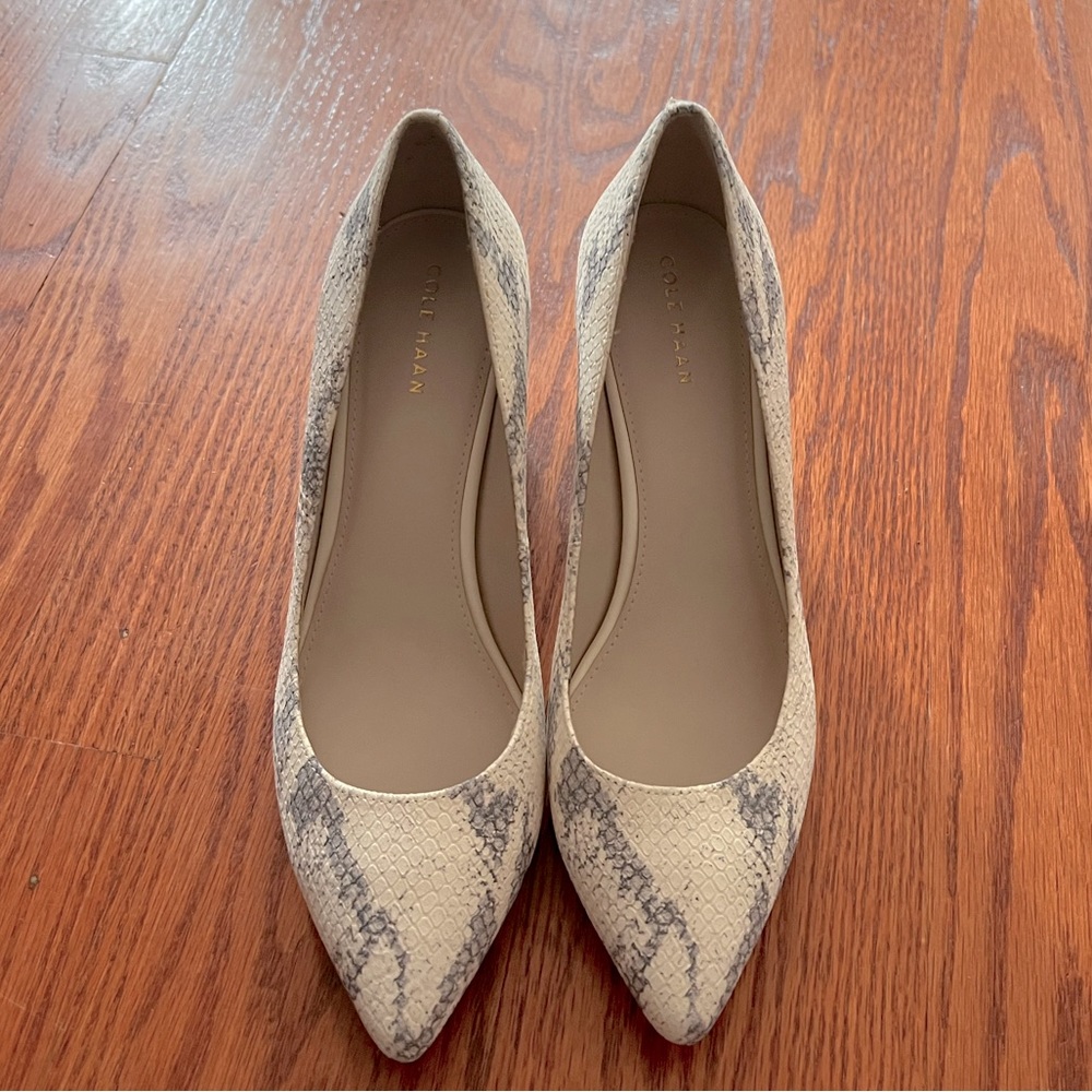 New Cole Haan Snake Print Chunky Heel Pumps Size 7